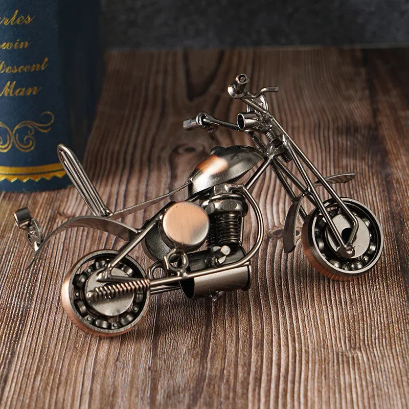 Retro Iron Art Motorcycle Model Ornaments Art Nostalgia Collection Harley Motorcycle Figurines Sculpture for Home Decor