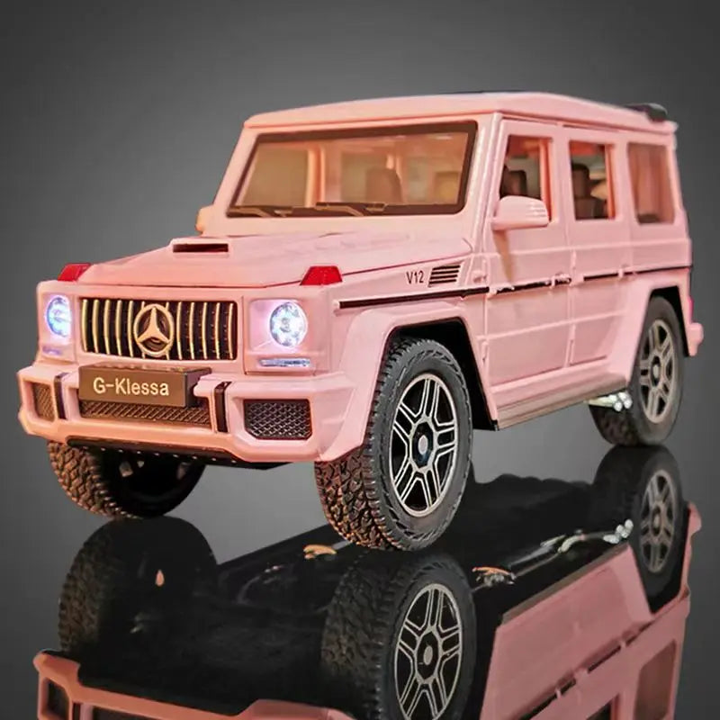 1/24 G63 G65 Alloy Car Model Diecasts & Toy Metal Off-road Vehicles Model Simulation Sound Light Collectible Childrens Gifts Toy