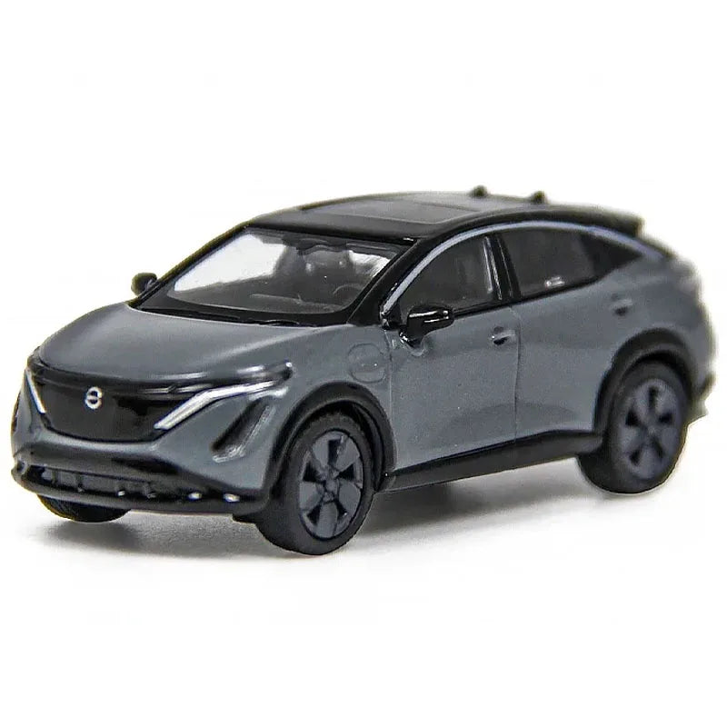 1:64 Scale Nissan X-trail 2018 Simulation Metal Car Model 1/64 Ariya Diecast Miniature White Vehicle Model Toys Men Collection