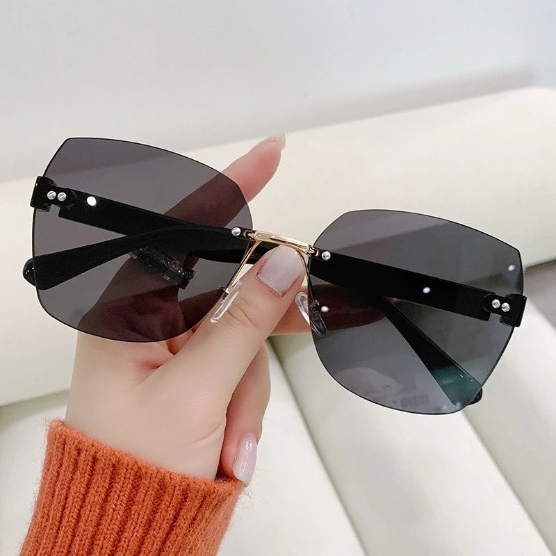 Sunglasses For Women Fashion Rimless Beach Gradient Sunglass Lady Retro Summer Sunglasses UV400