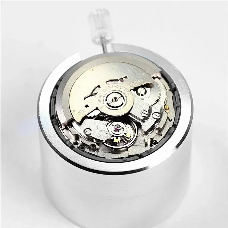 Japan Genuine NH35 Automatic Mechanical Movement High Accuracy 24 Jewels Mod Watch Replacement NH35A Date at 3:00