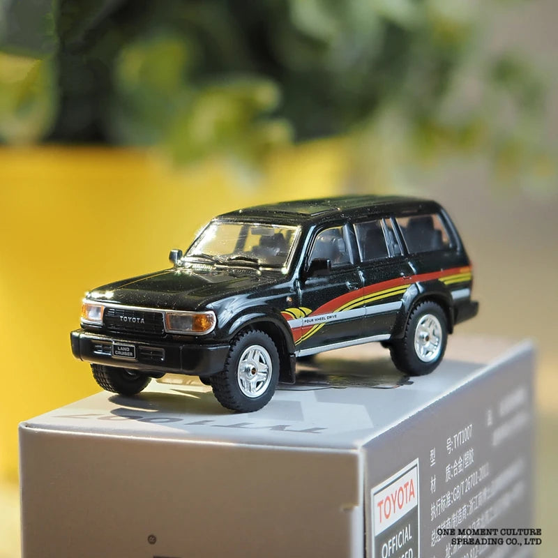 1/64 Toyota Land Cruiser LC80 LC300 Alloy Car Model Diecast Metal Toy Mini Car Vehicle Model Simulation Children Gift Decoration