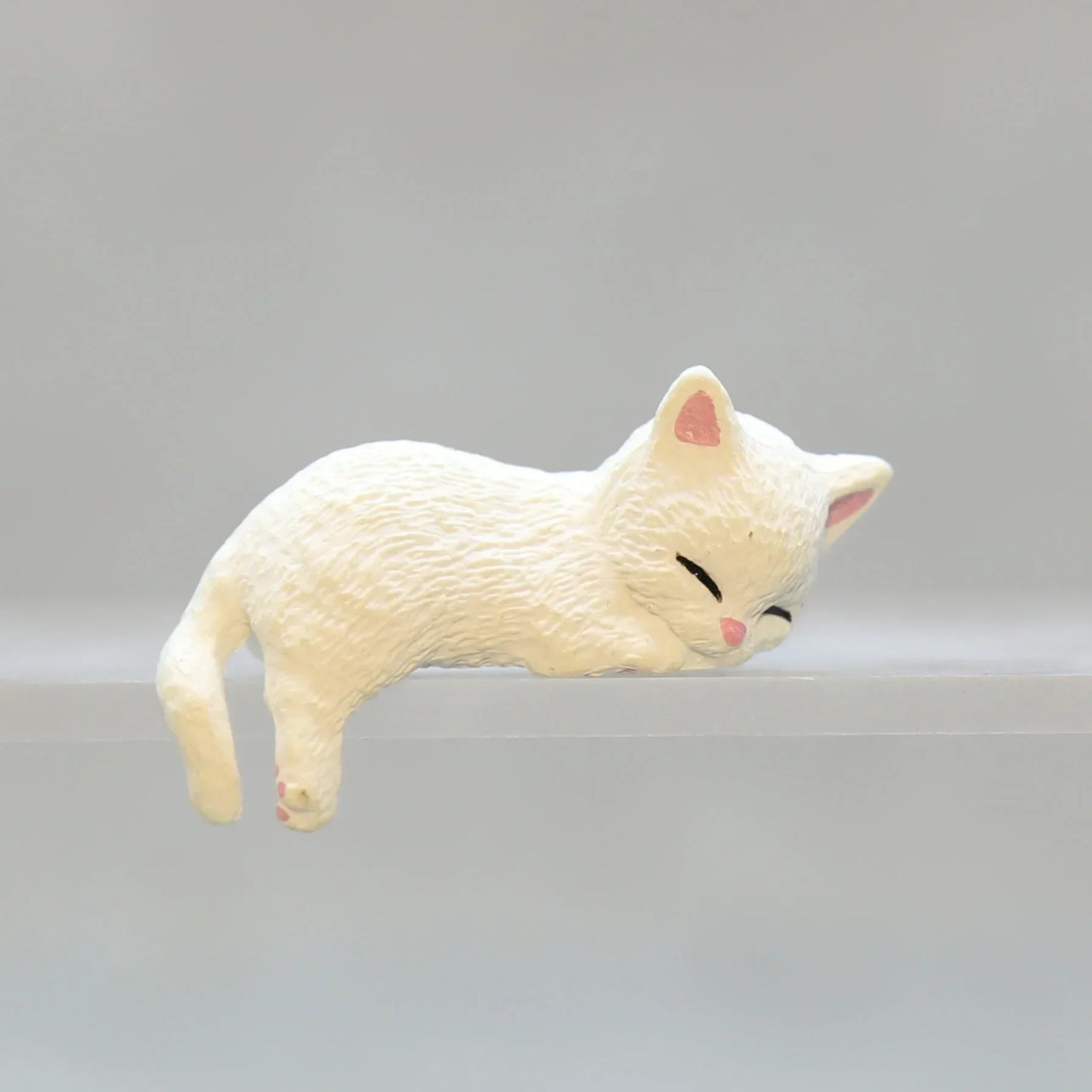 Home Decoration Cute Desktop Gifts Cartoon Simulation Edge Hang Cat Car Center Console Ornaments Decoration Car Accessories