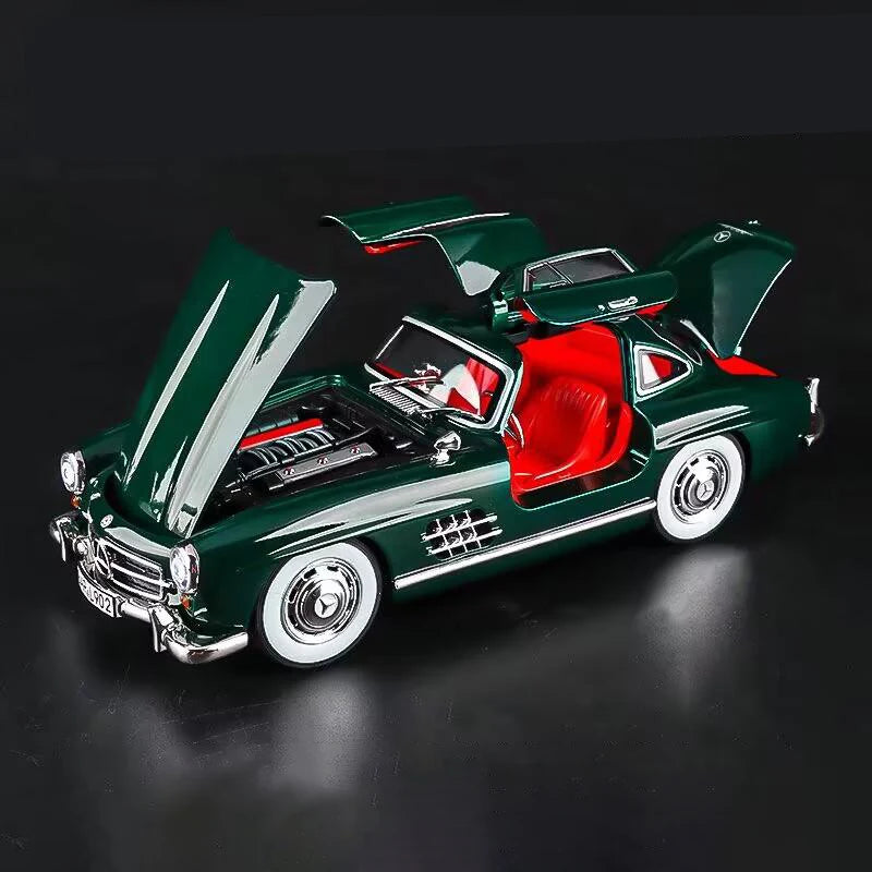 1:24 Benzs 300SL Alloy Car Model Diecasts Metal Toy Classic Vehicles Car Model Simulation Sound Light Collection Childrens Gifts