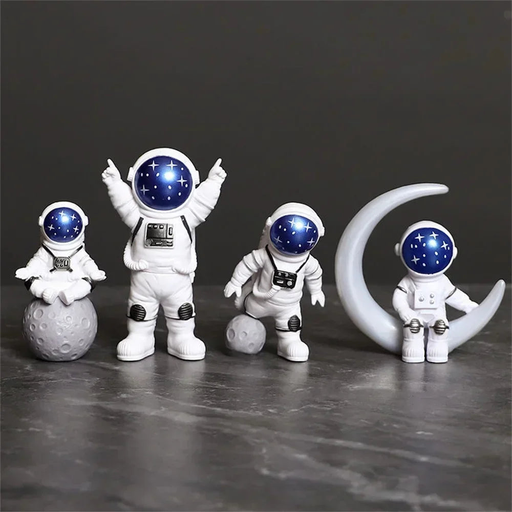 3/4PCS Resin Astronaut Figure Statue Spaceman Sculpture Educational Toy Desktop Home Decoration Astronaut Model for Kids Gift