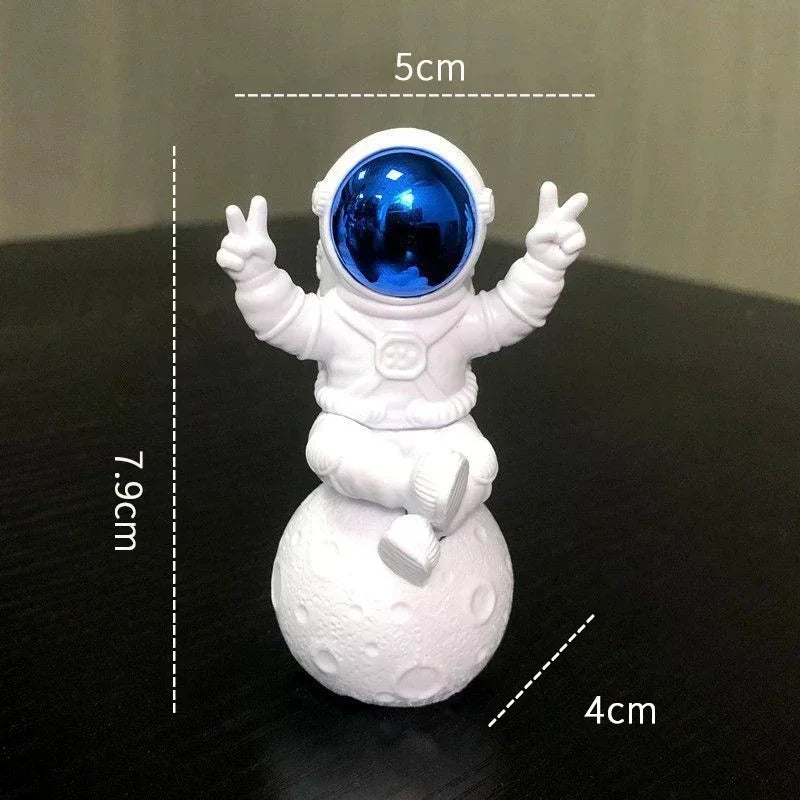 New Resin Astronaut Statue Ornament Spaceman Sculpture Desktop Home Decoration Astronaut Model Car Decoration Creative Kid Gift