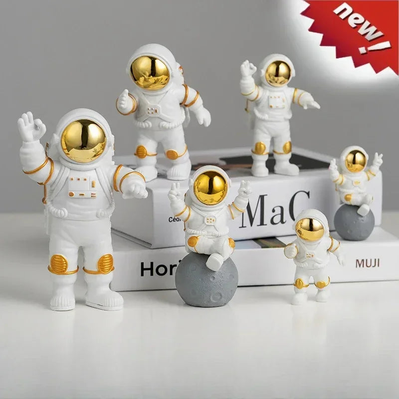 New Resin Astronaut Statue Ornament Spaceman Sculpture Desktop Home Decoration Astronaut Model Car Decoration Creative Kid Gift