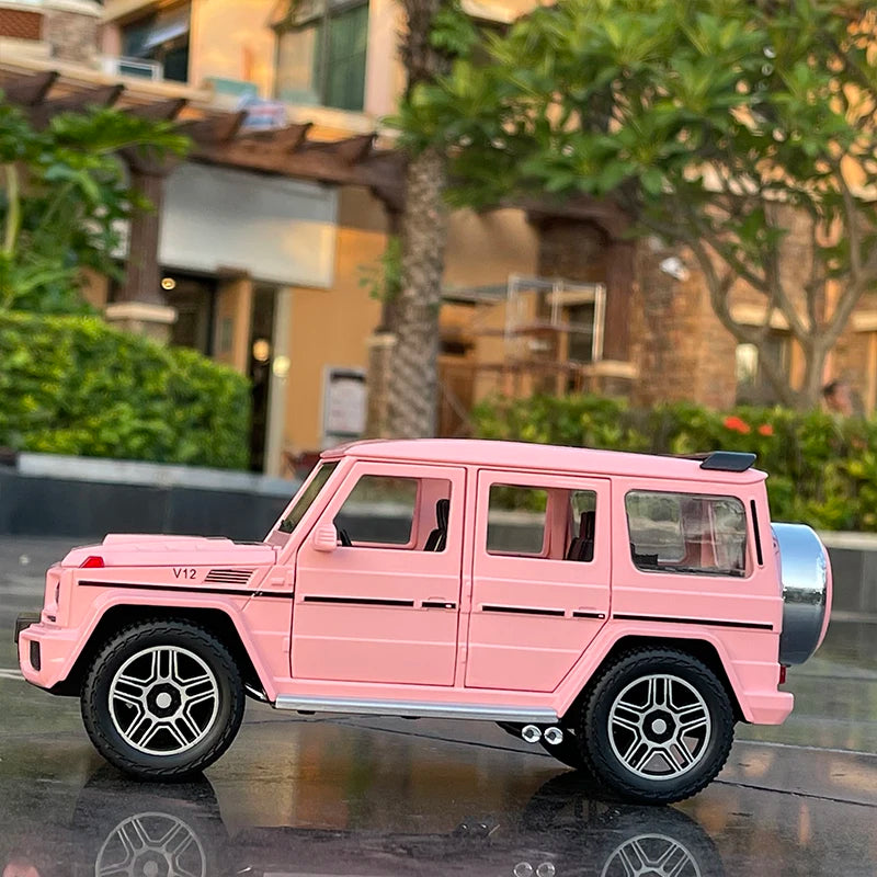 1/24 G63 G65 Alloy Pink Car Model Diecasts & Toy Metal Off-road Vehicles Model Simulation Sound and Light Collection Kids Gifts