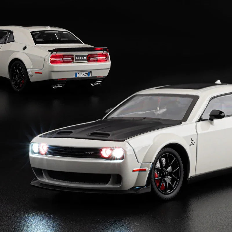 Simualtion 1:24 Dodge Challenger Hellcat Redeye Alloy Car Model Sound and Light Children Toy Birthday gift Miniature Voiture