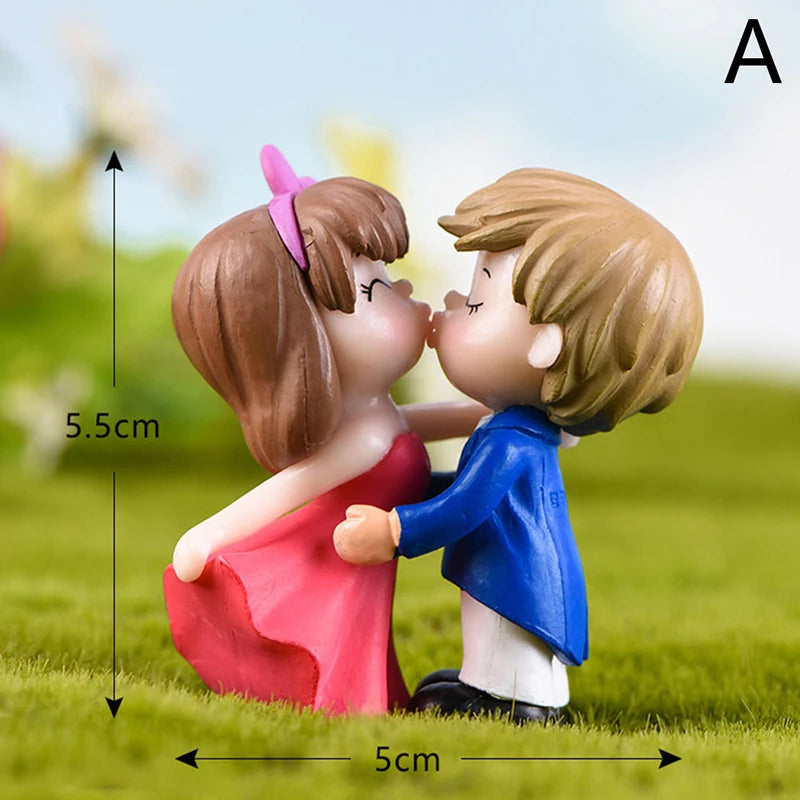 Mini Cute Figurines Couple lover Miniature Wedding Gift Miniature Landscape Ornaments Fairy Garden Bonsai DollHouse Decorations