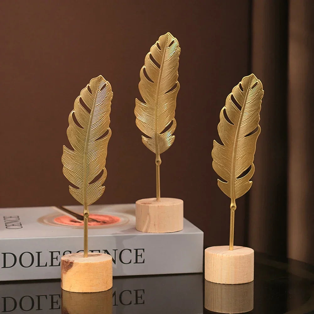 New Golden Ginkgo Leaf Feather Metal Model Figurines Manual Desktop Crafts Ornaments Photo Props Statues Sculptures Home Decor