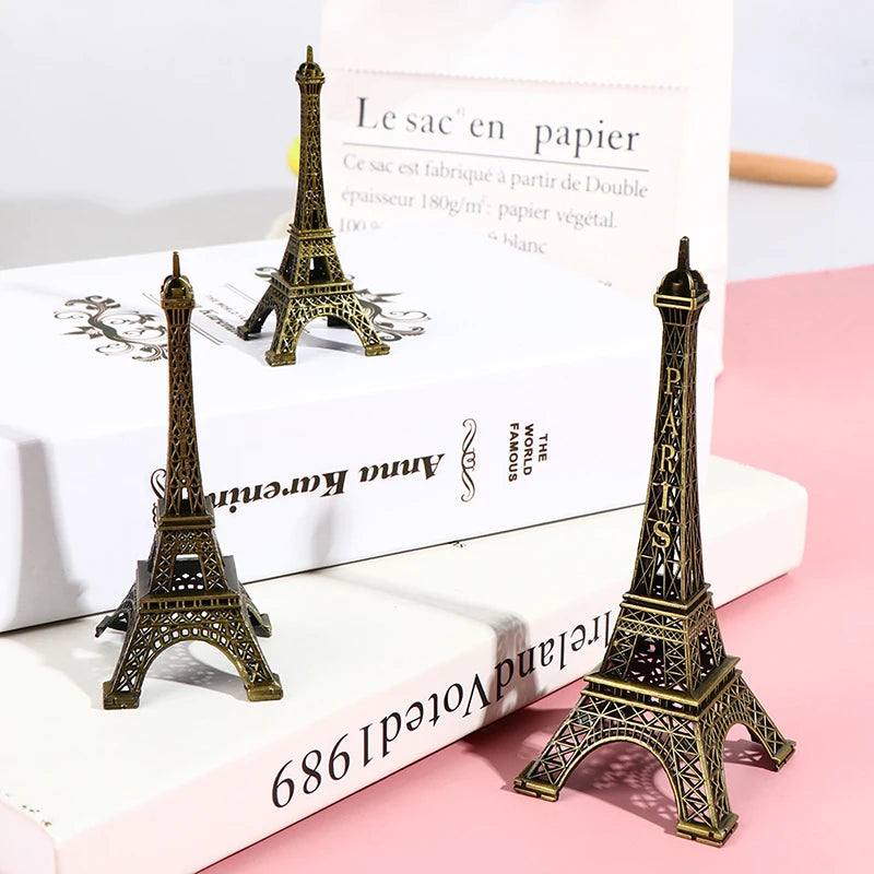 2024  Retro Paris Eiffel Tower Model Home Desk Bronze Metal Statue Figurine Decor Model Miniatures Travel Souvenirs Decorations