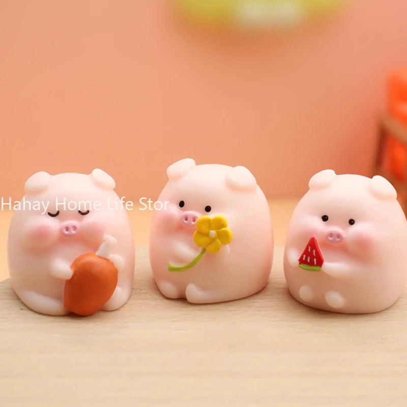 Cute Cartoon Pink Pig Figurine Miniaturas Ornament Resin Kawaii Pig Home Decor Figurines Desk Decoration Miniatures Room Decor