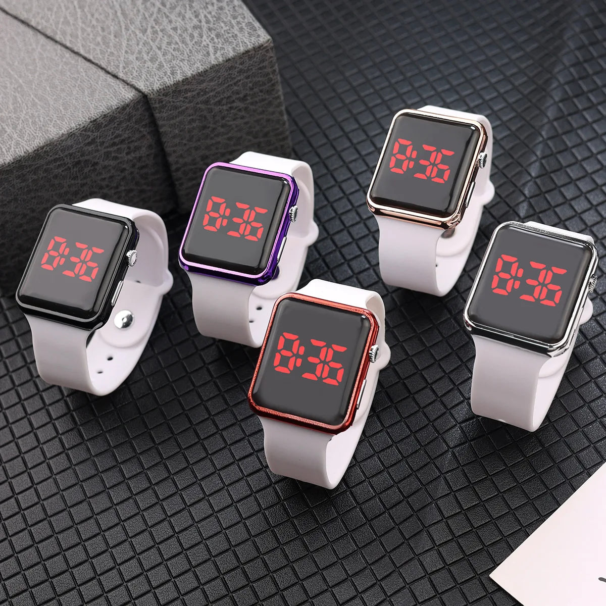 Sports Watch For Women And Men Electronic LED Digital Watch Fashion Casual Simple Silicone Female Watch Electronic Clock