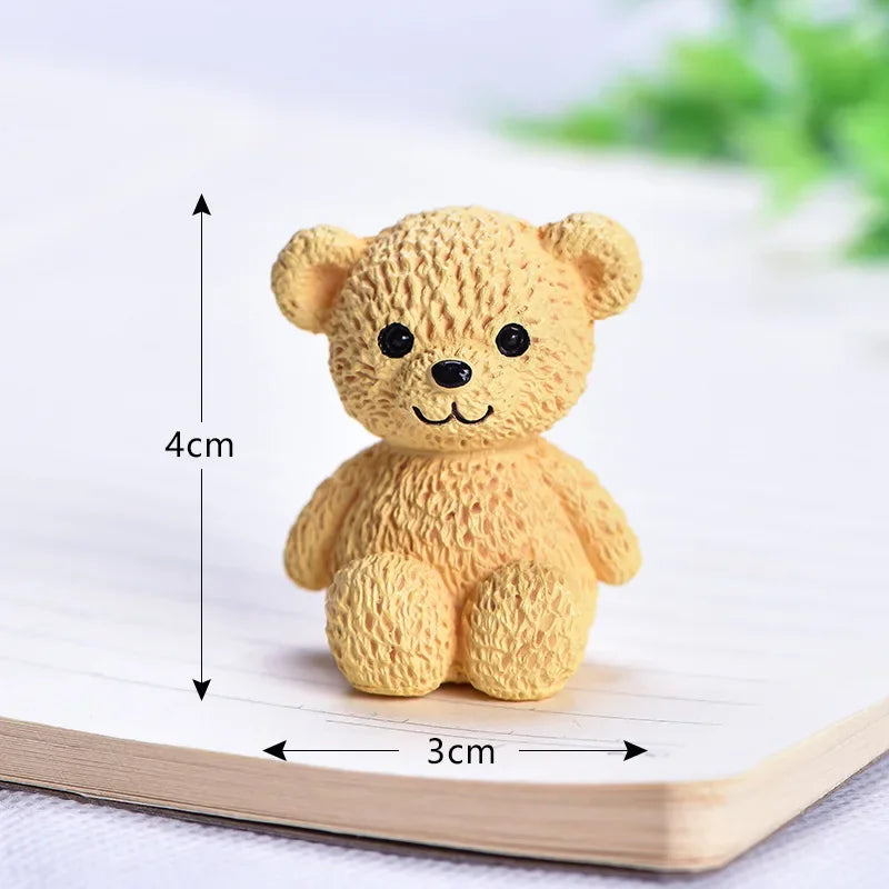 Resin Kawaii Bear Figurines Miniature Craft Fairy Garden Ornament Miniature Dollhouse Home Decoration Accessories Hot Sale