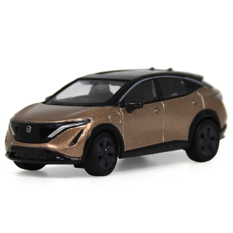 1:64 Scale Nissan X-trail 2018 Simulation Metal Car Model 1/64 Ariya Diecast Miniature White Vehicle Model Toys Men Collection