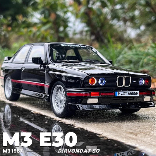 1:24 BMW M3 E30 1988 Supercar Alloy Car Model Sound and Light Pull Back Children's Toy Collectibles Birthday gift