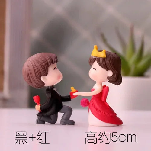 2 Pcs Marriage Couple Doll Doll Ornaments Bride and Groom Wedding Desktop Micro Landscape Bonsai Cake Decorations