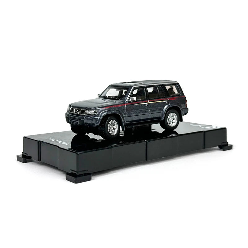 1:64 Scale Nissan Patrol 1998 Y61 Car Model 1:64 Metal Diecast Miniature Ariya X-trail Q50S Q70L QX70S QX60 QX80 Vehicle Toys