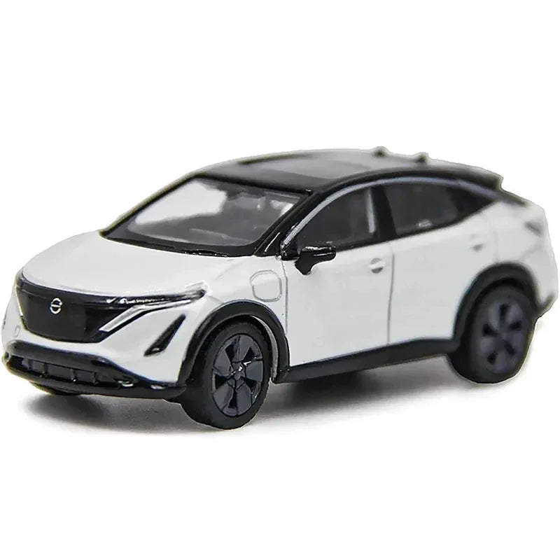 1:64 Scale Nissan X-trail 2018 Simulation Metal Car Model 1/64 Ariya Diecast Miniature White Vehicle Model Toys Men Collection