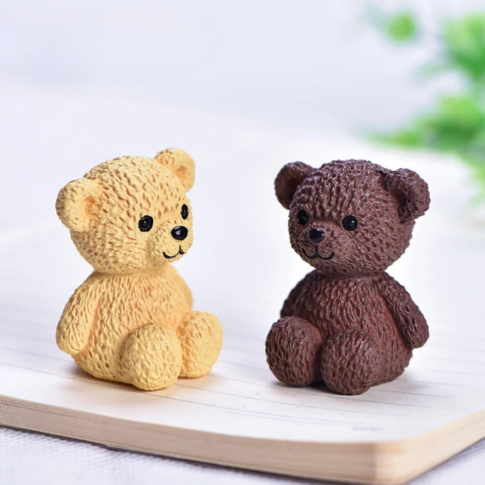 Resin Kawaii Bear Figurines Miniature Craft Fairy Garden Ornament Miniature Dollhouse Home Decoration Accessories Hot Sale