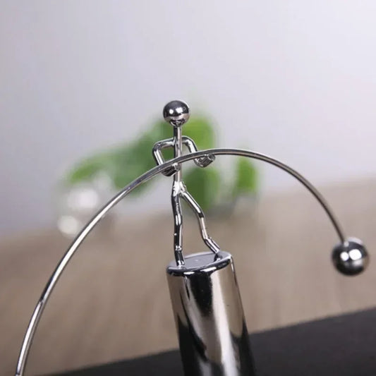 Balance Ball Swing Weightlifting Small Iron ManDesktop Weights Newton Physics Science Pendulum Metal Small Iron Man Metal Crafts