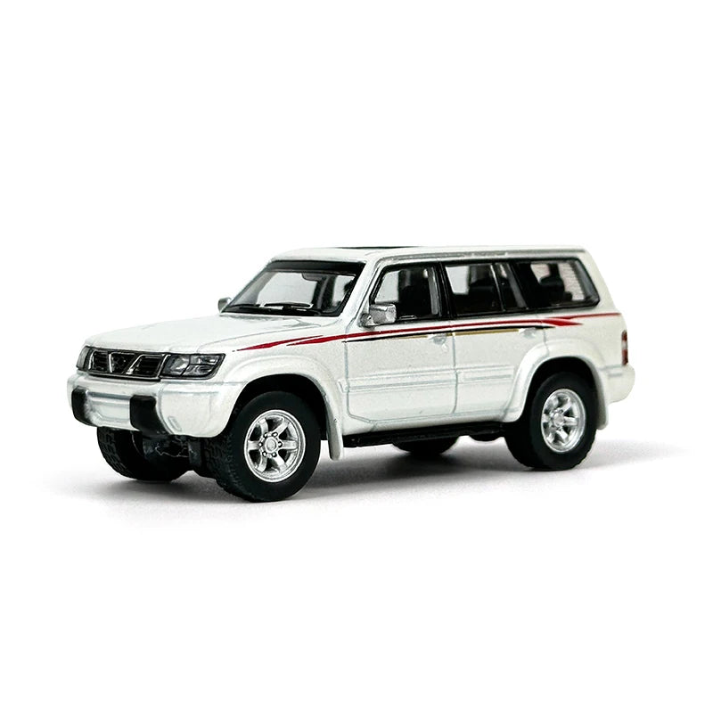 1:64 Scale Nissan Patrol 1998 Y61 Car Model 1:64 Metal Diecast Miniature Ariya X-trail Q50S Q70L QX70S QX60 QX80 Vehicle Toys