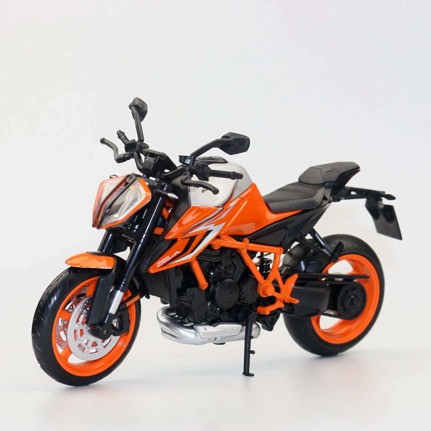 1/12 KTM 1290 Super Duke R 2022 Toy Motorcycle CCA Diecast Model 1:12 Sport Racing Miniature Collection Gift For Kid Children