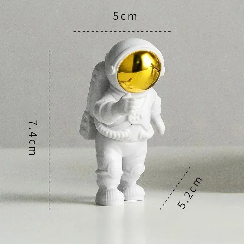 New Resin Astronaut Statue Ornament Spaceman Sculpture Desktop Home Decoration Astronaut Model Car Decoration Creative Kid Gift