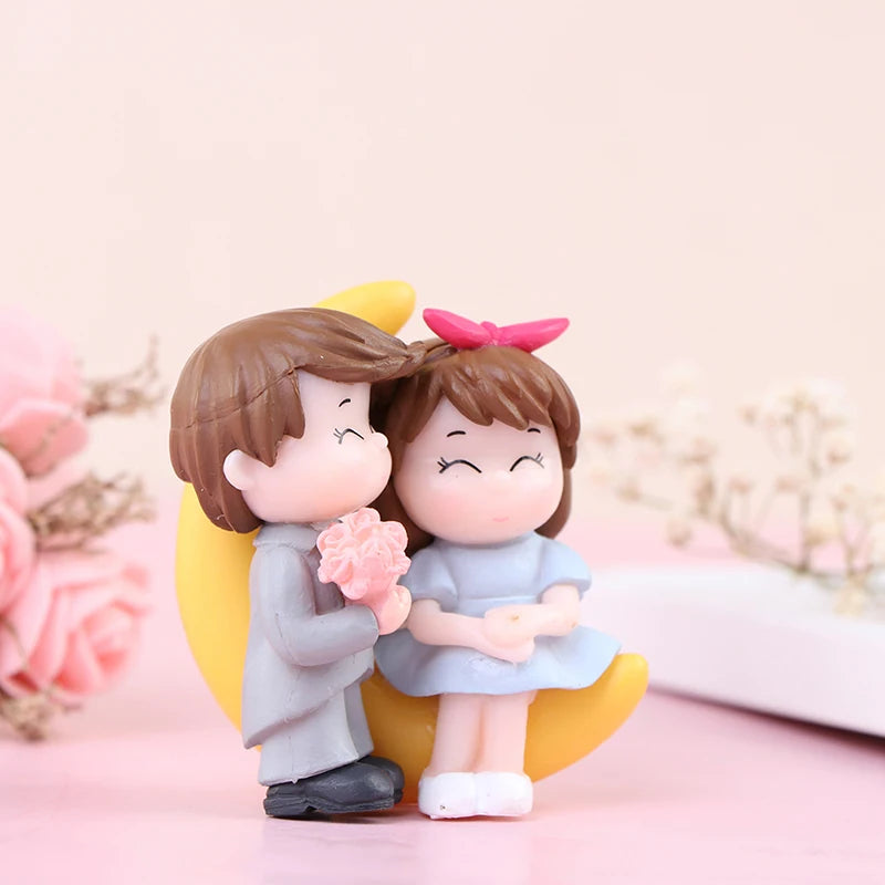 Mini Cute Figurines Couple lover Miniature Wedding Gift Miniature Landscape Ornaments Fairy Garden Bonsai DollHouse Decorations