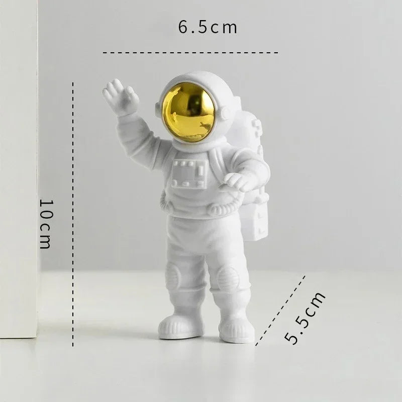 New Resin Astronaut Statue Ornament Spaceman Sculpture Desktop Home Decoration Astronaut Model Car Decoration Creative Kid Gift