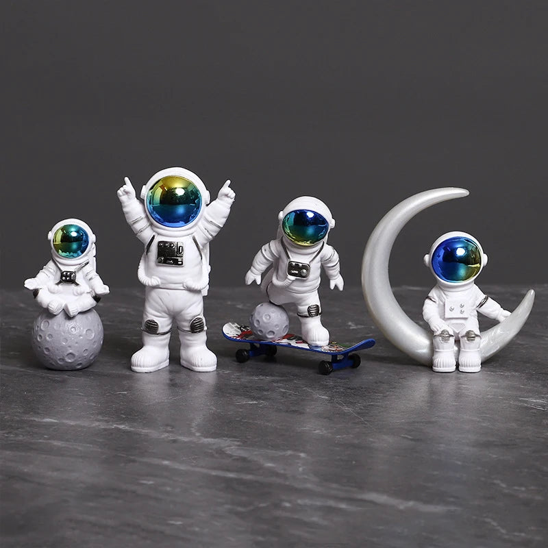 4 pcs Astronaut Figure Statue Figurine Spaceman Sculpture Home Decoration Desktop Astronaut Miniatures Kids Gift Model Toy