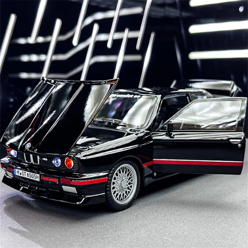 1:24 1988 BMW M3 E30 Alloy Sports Car Model Diecasts Metal Classic Car Model High Simulation Sound and Light Childrens Toys Gift