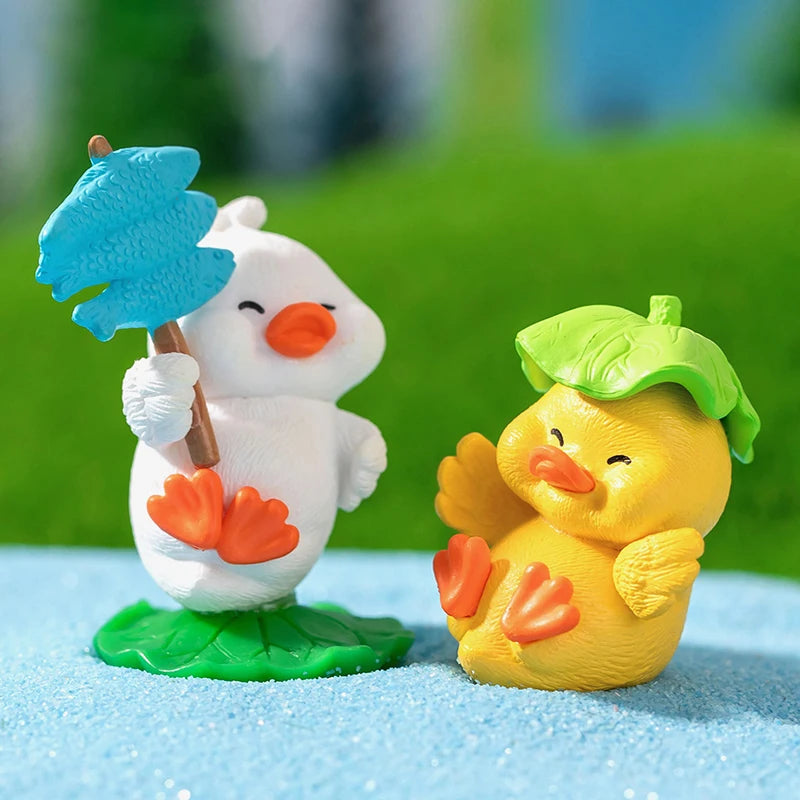 Random Random 1PC Micro Landscape Cute Little Yellow Duck Animal Figure Blind Box Landscaping Decoration Desktop Small Ornaments