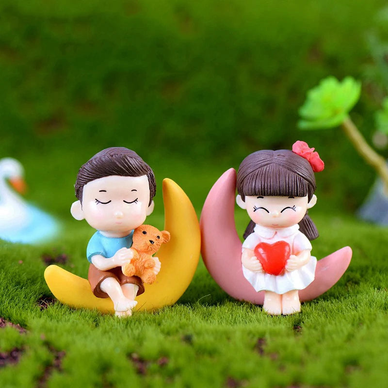 Mini Cute Figurines Couple lover Miniature Wedding Gift Miniature Landscape Ornaments Fairy Garden Bonsai DollHouse Decorations