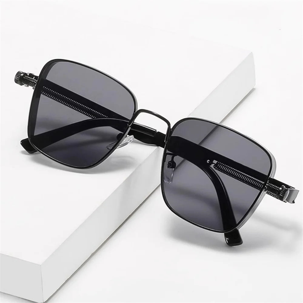 New Vintage Steampunk Square Metal Frame Sunglasses with Spring Hinges Retro Fashion Men Women Classic Driving Sun Glasses UV400